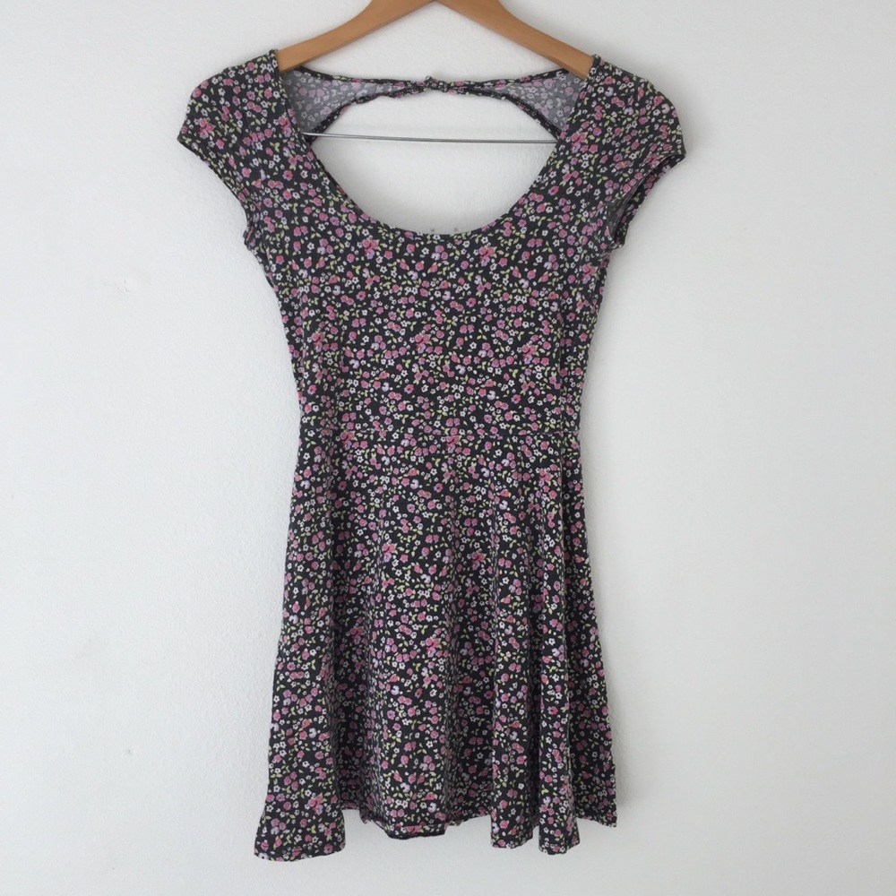 american eagle outfitters black floral dress